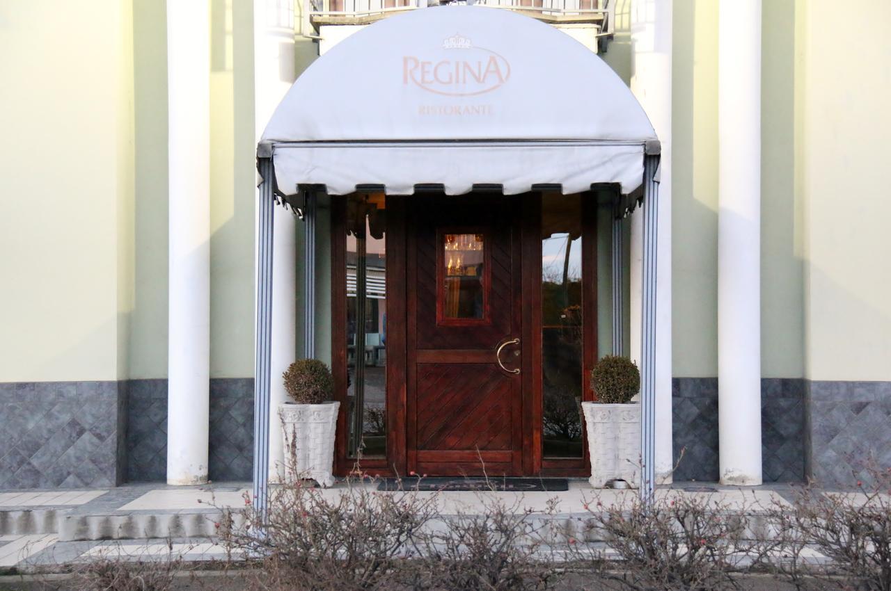Hotel Ristorante Regina Mozzanica Exteriör bild
